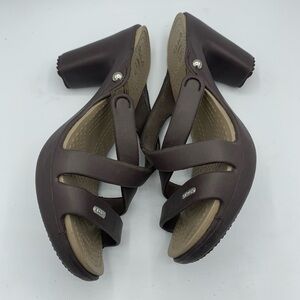 Crocs Womens Cyprus IV Sandal Block Heels Shoes Brown Slip On Criss Cross Size 8